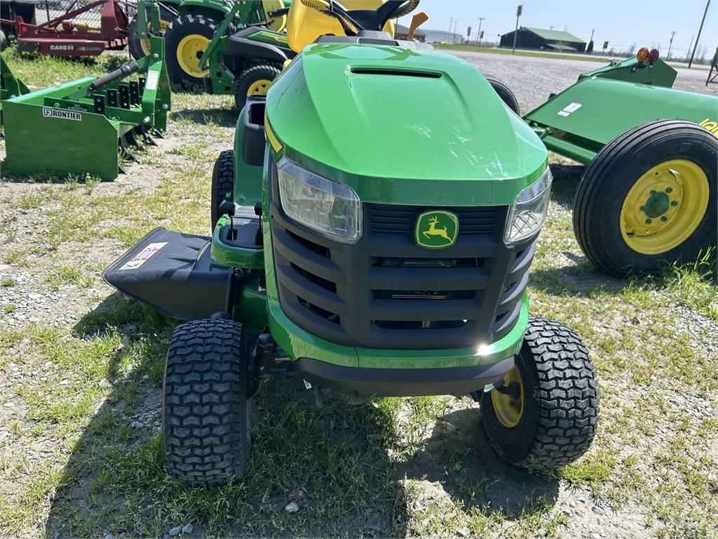 John Deere S110 Коммунальные тракторы