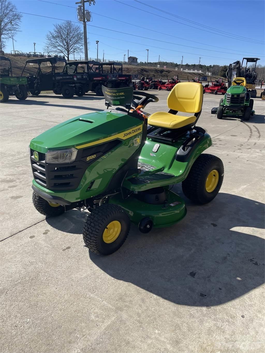 John Deere S120 Самоходные газонокосилки