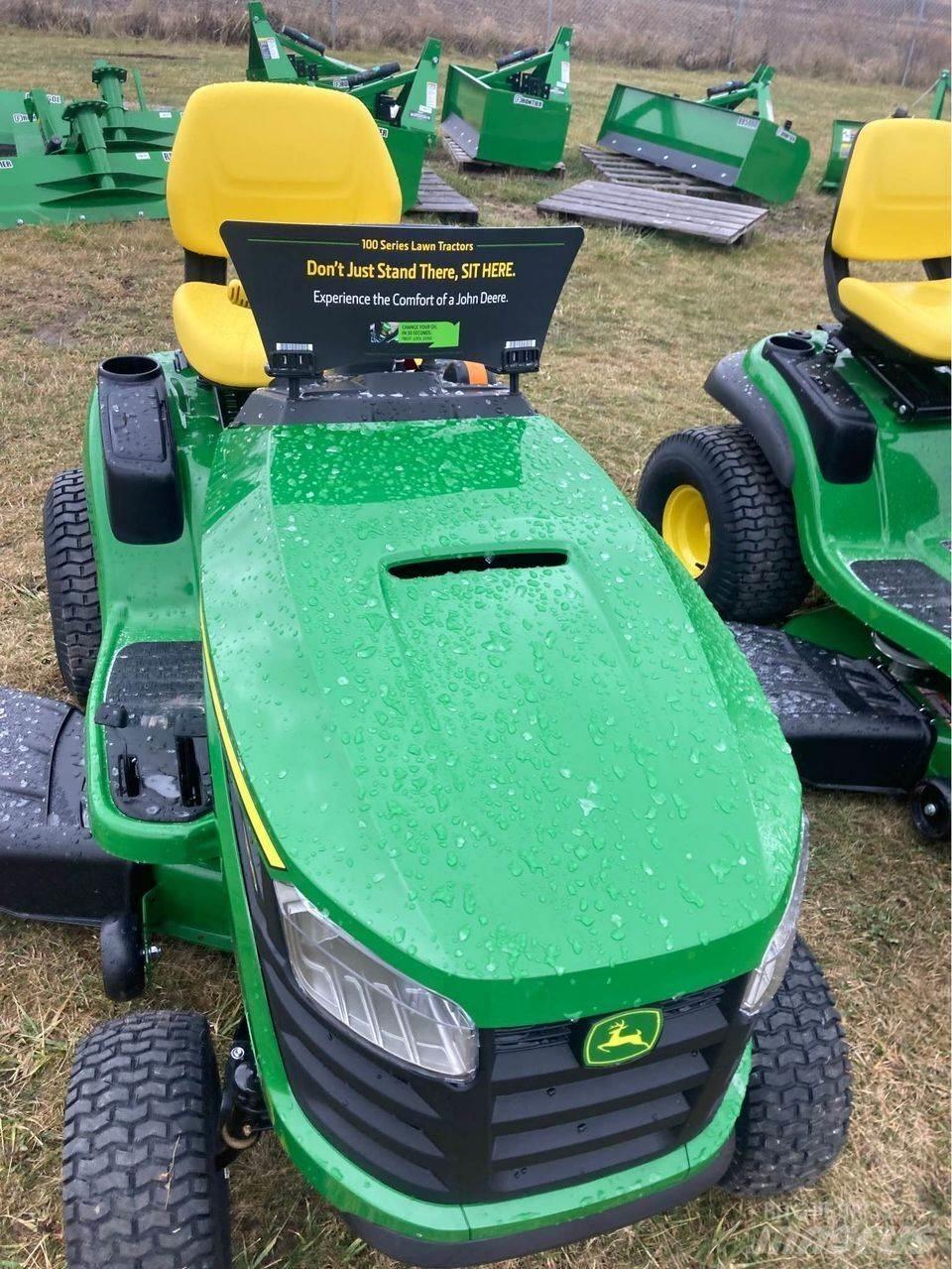 John Deere s120 Самоходные газонокосилки