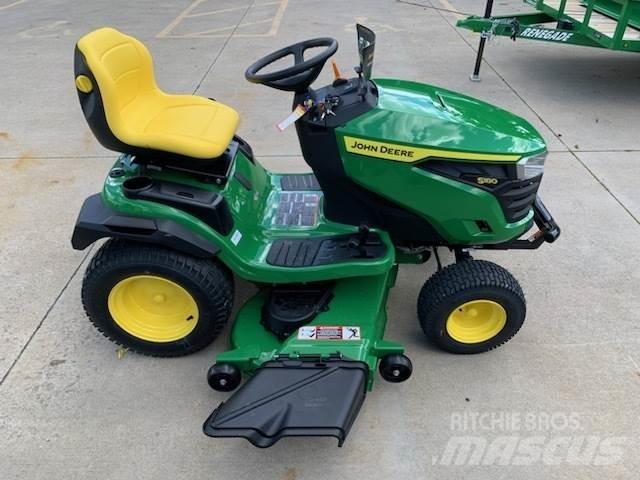 John Deere S180 Коммунальные тракторы