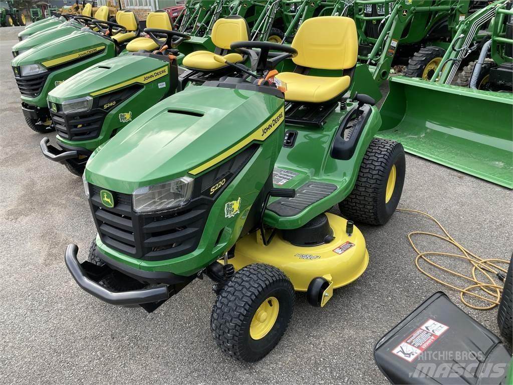 John Deere S220 Коммунальные тракторы
