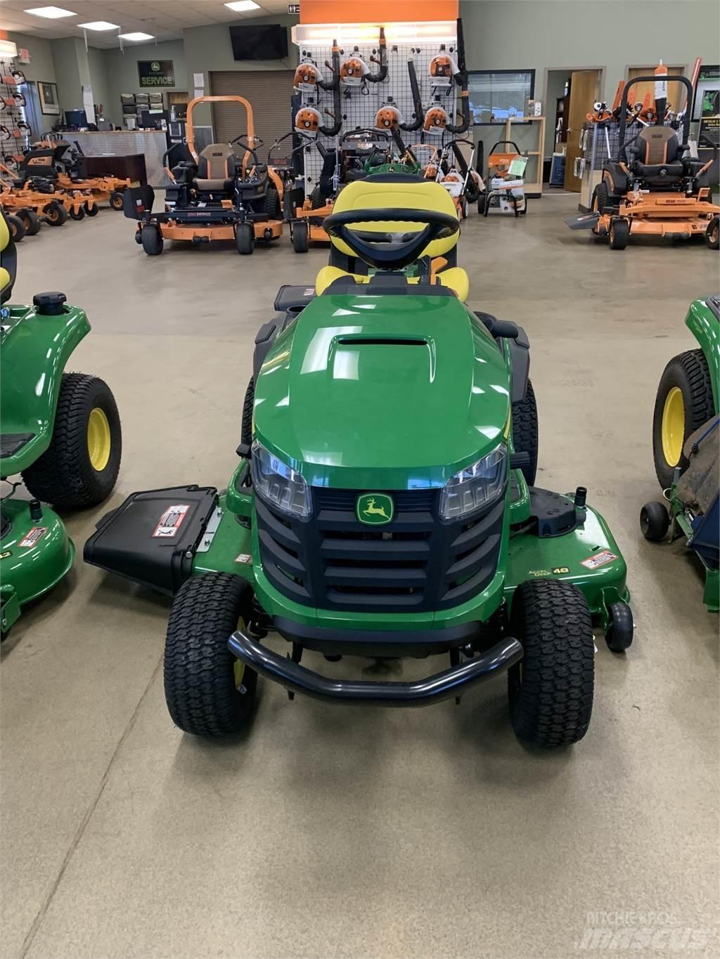 John Deere S240 Коммунальные тракторы
