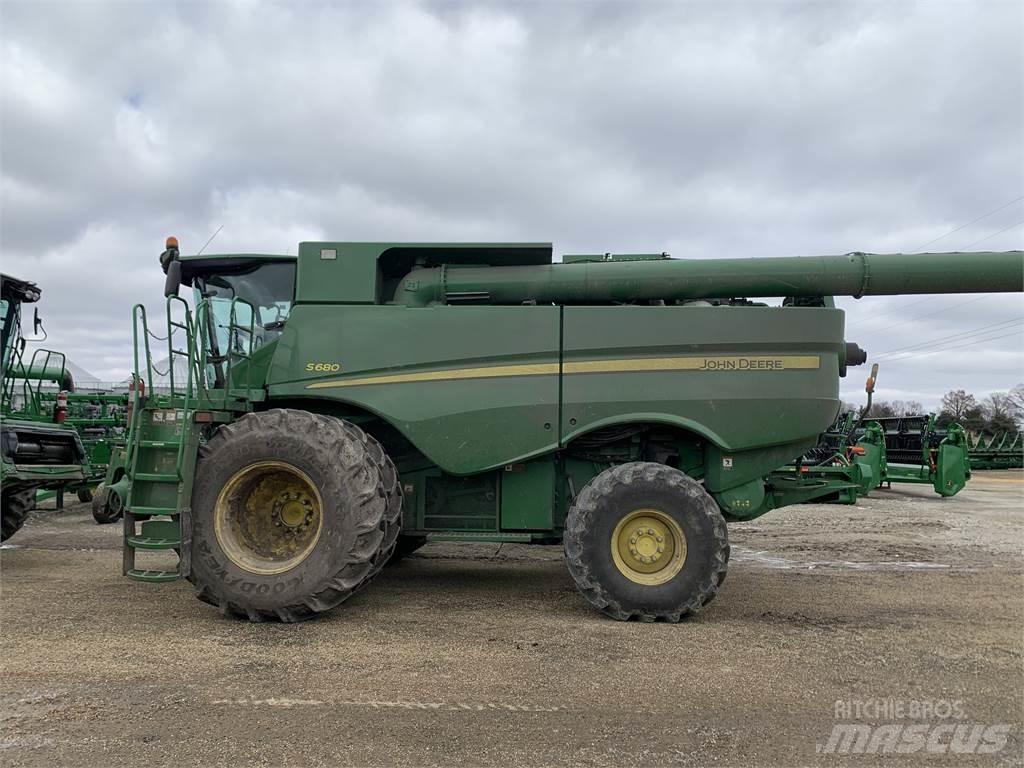 John Deere S680 Зерноуборочные комбайны