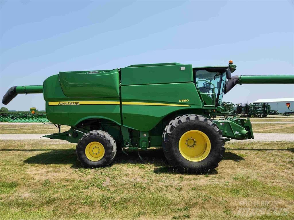 John Deere S680 Зерноуборочные комбайны