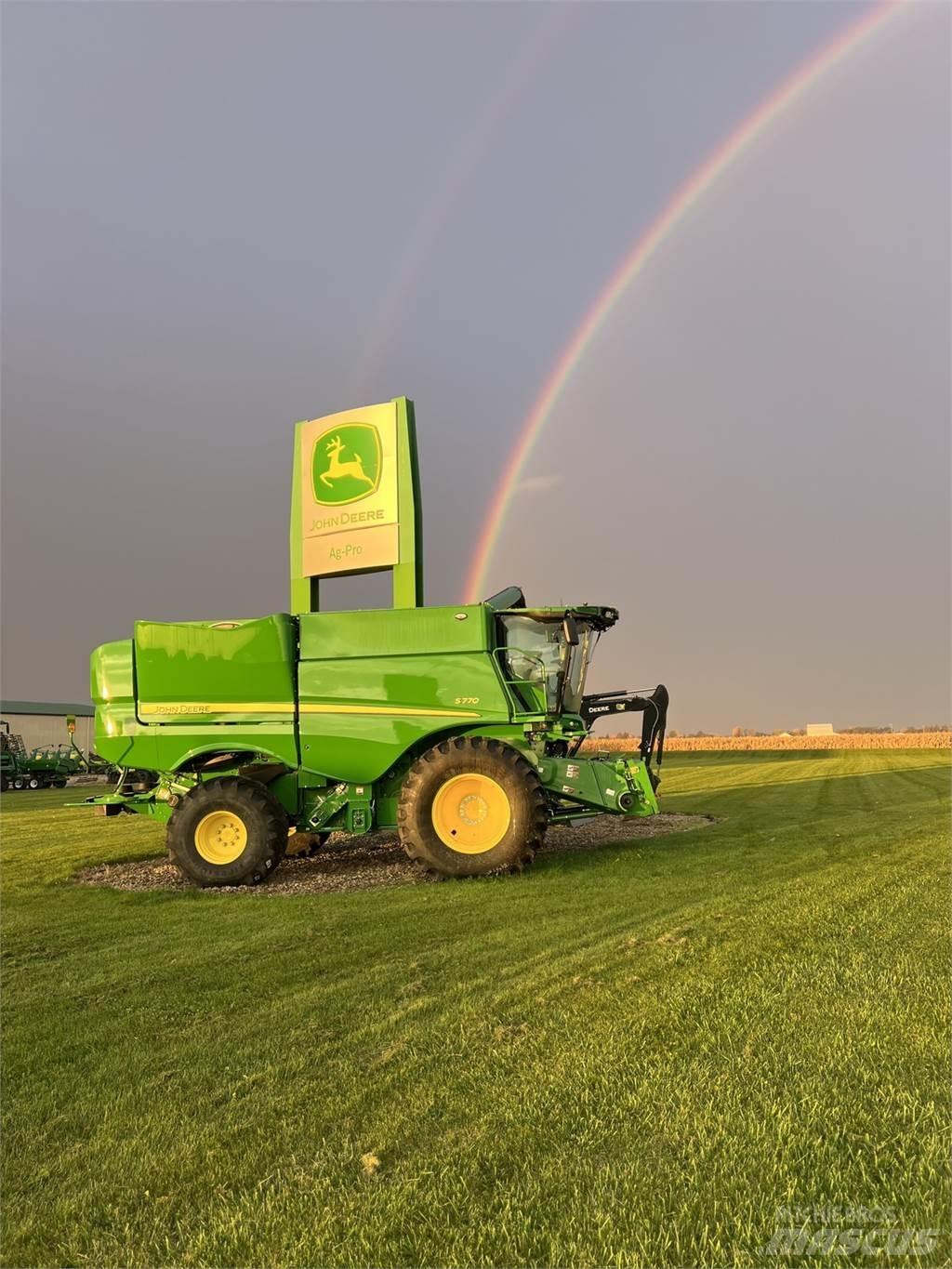 John Deere S770 Зерноуборочные комбайны
