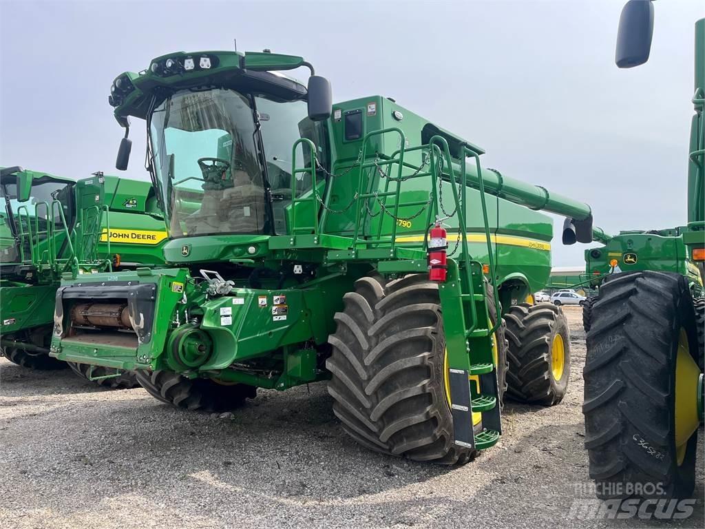 John Deere S790 Зерноуборочные комбайны