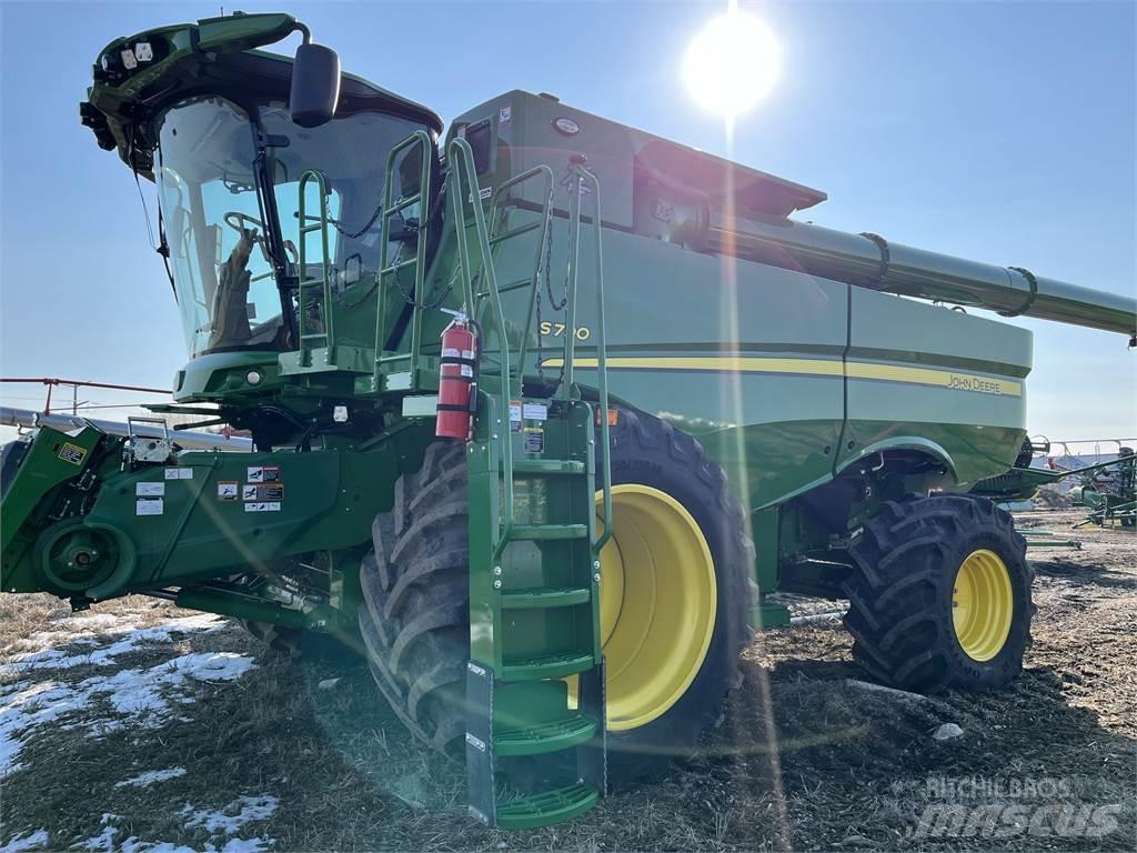 John Deere S790 Зерноуборочные комбайны