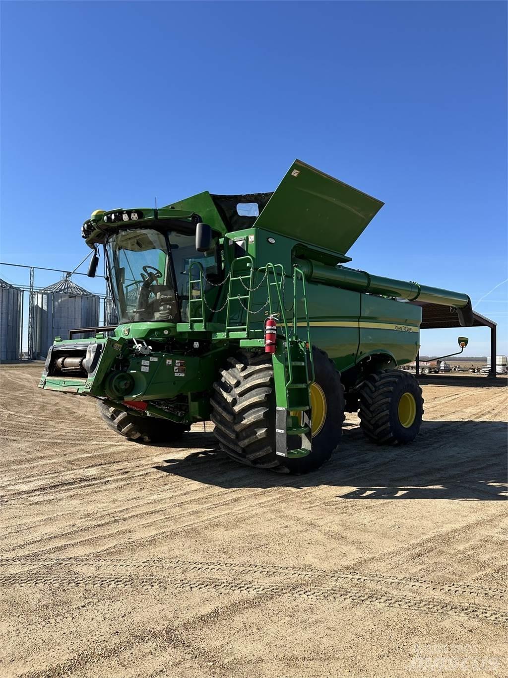 John Deere S790 Зерноуборочные комбайны