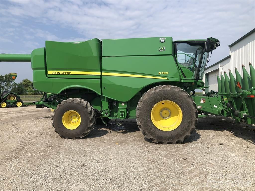 John Deere S790 Зерноуборочные комбайны