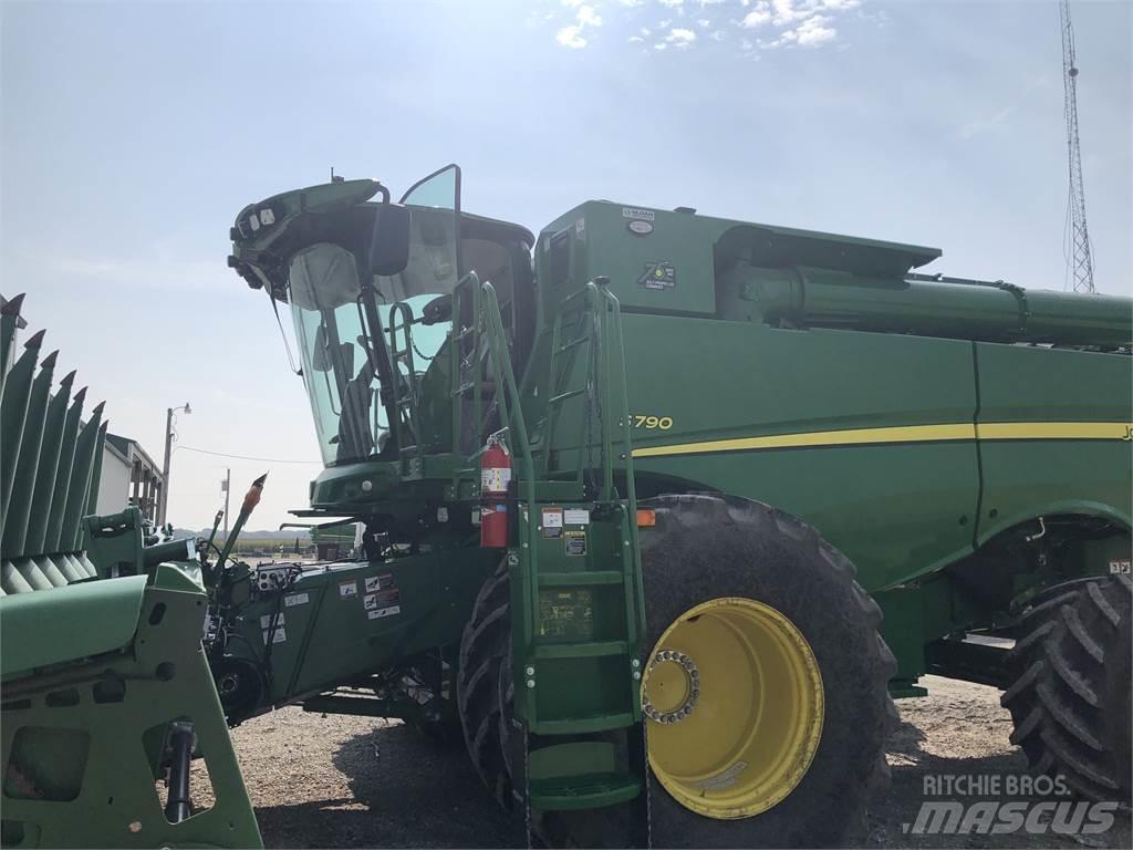 John Deere S790 Зерноуборочные комбайны