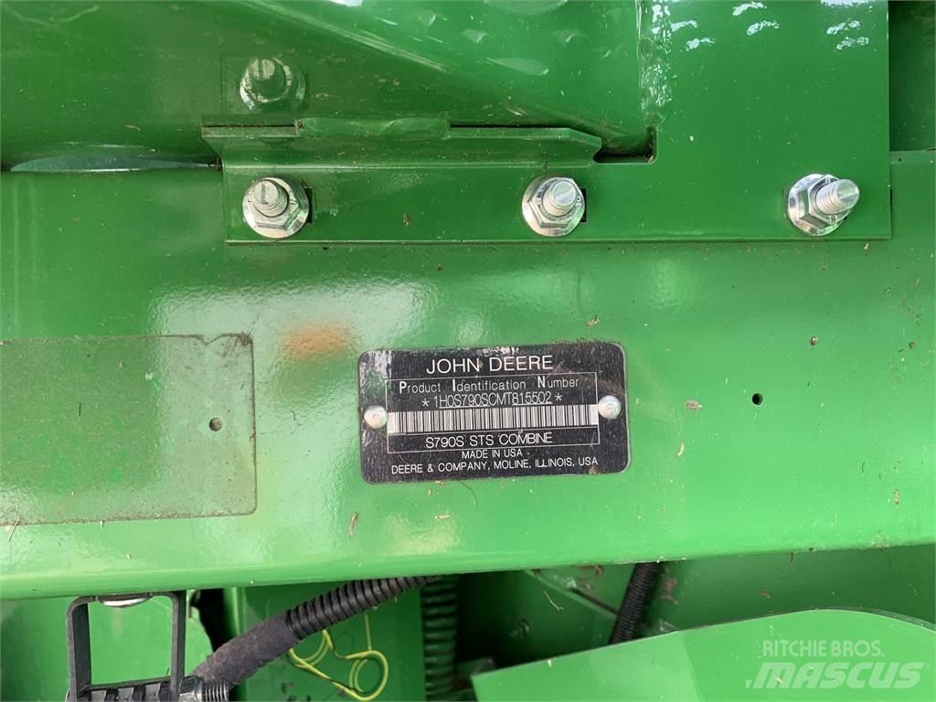 John Deere S790 Зерноуборочные комбайны
