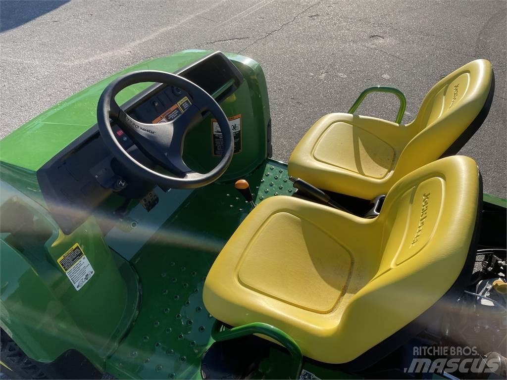 John Deere TX Коммунальные машины