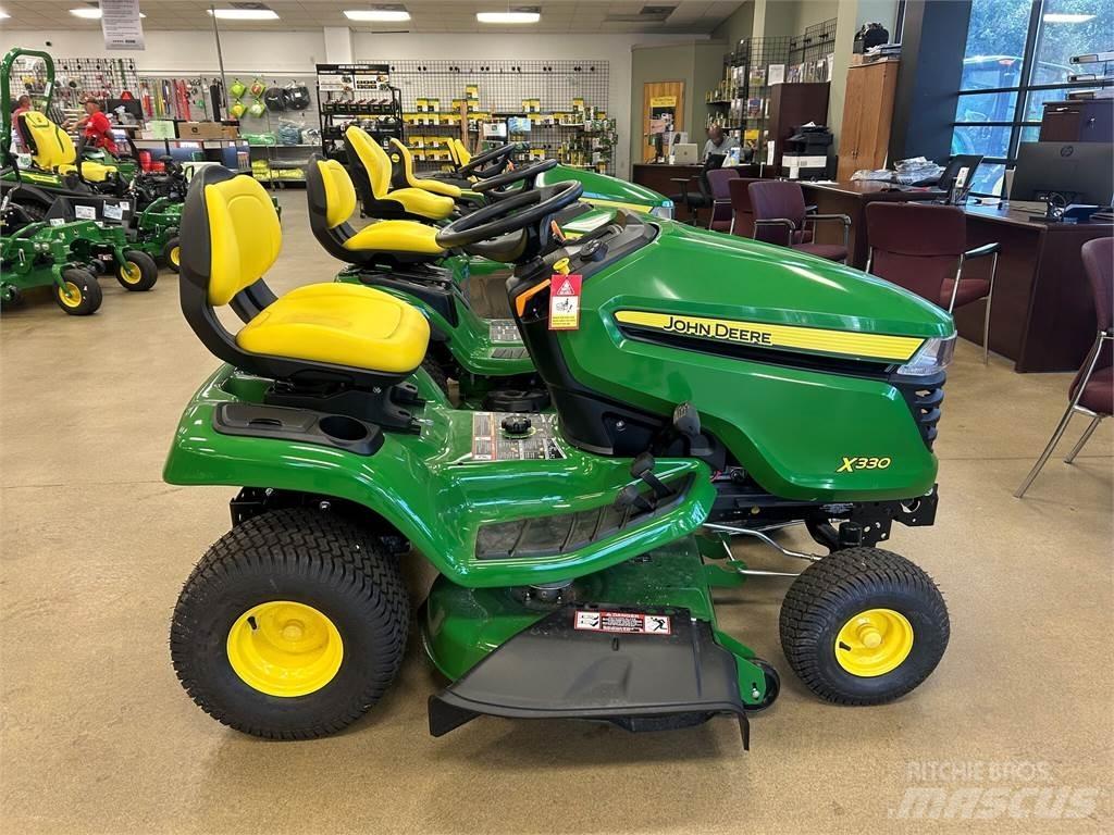 John Deere X330 Коммунальные тракторы