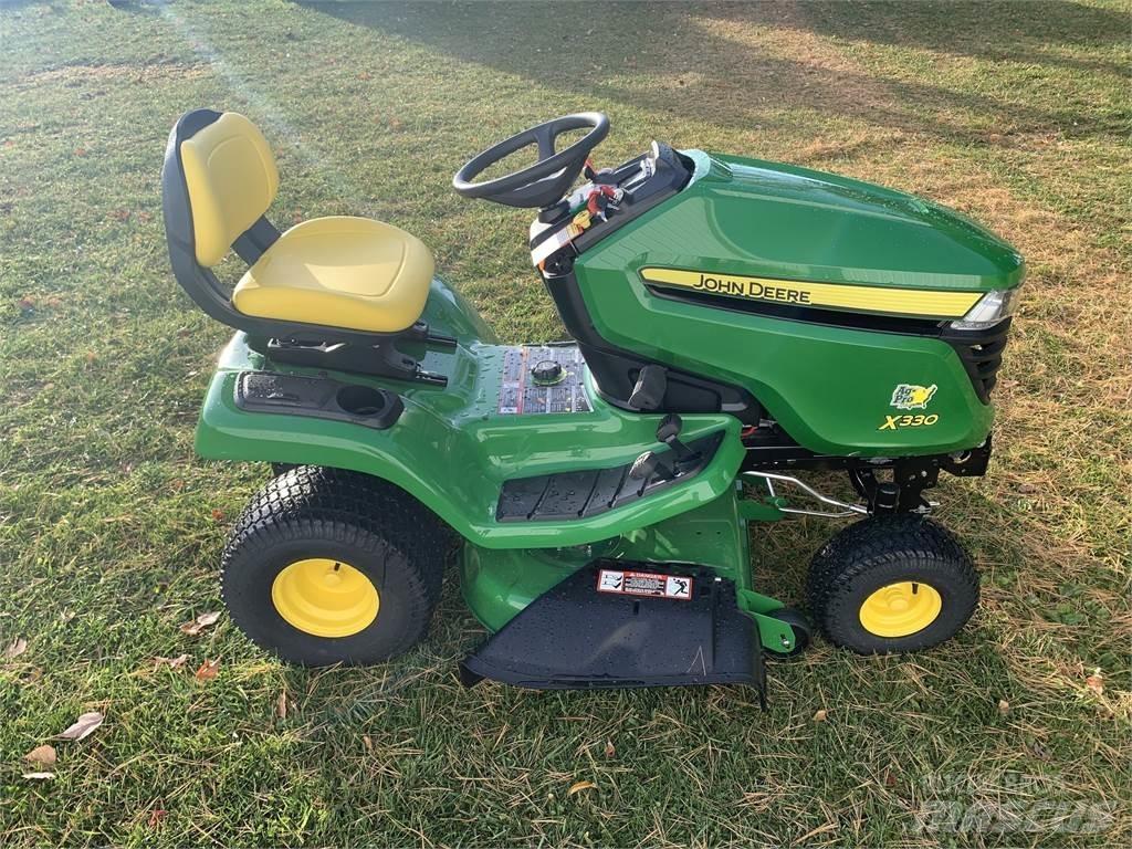 John Deere X330 Коммунальные тракторы