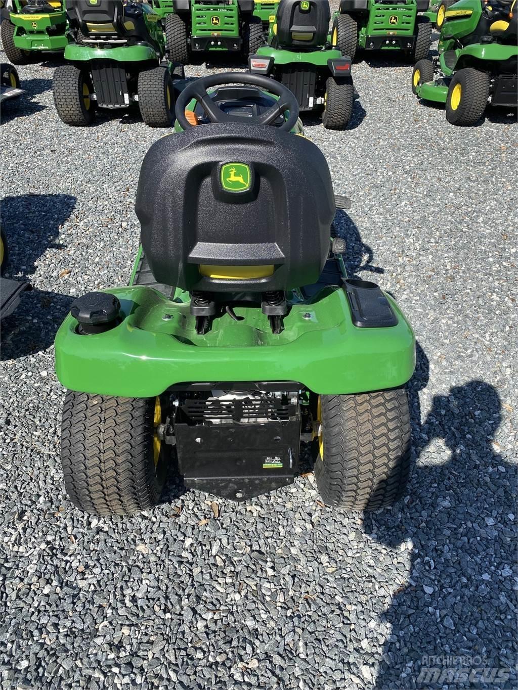 John Deere X330 Коммунальные тракторы