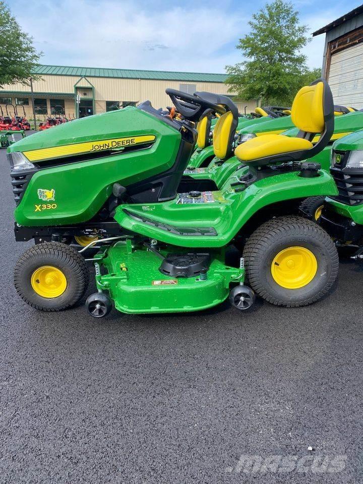 John Deere X330 Коммунальные тракторы