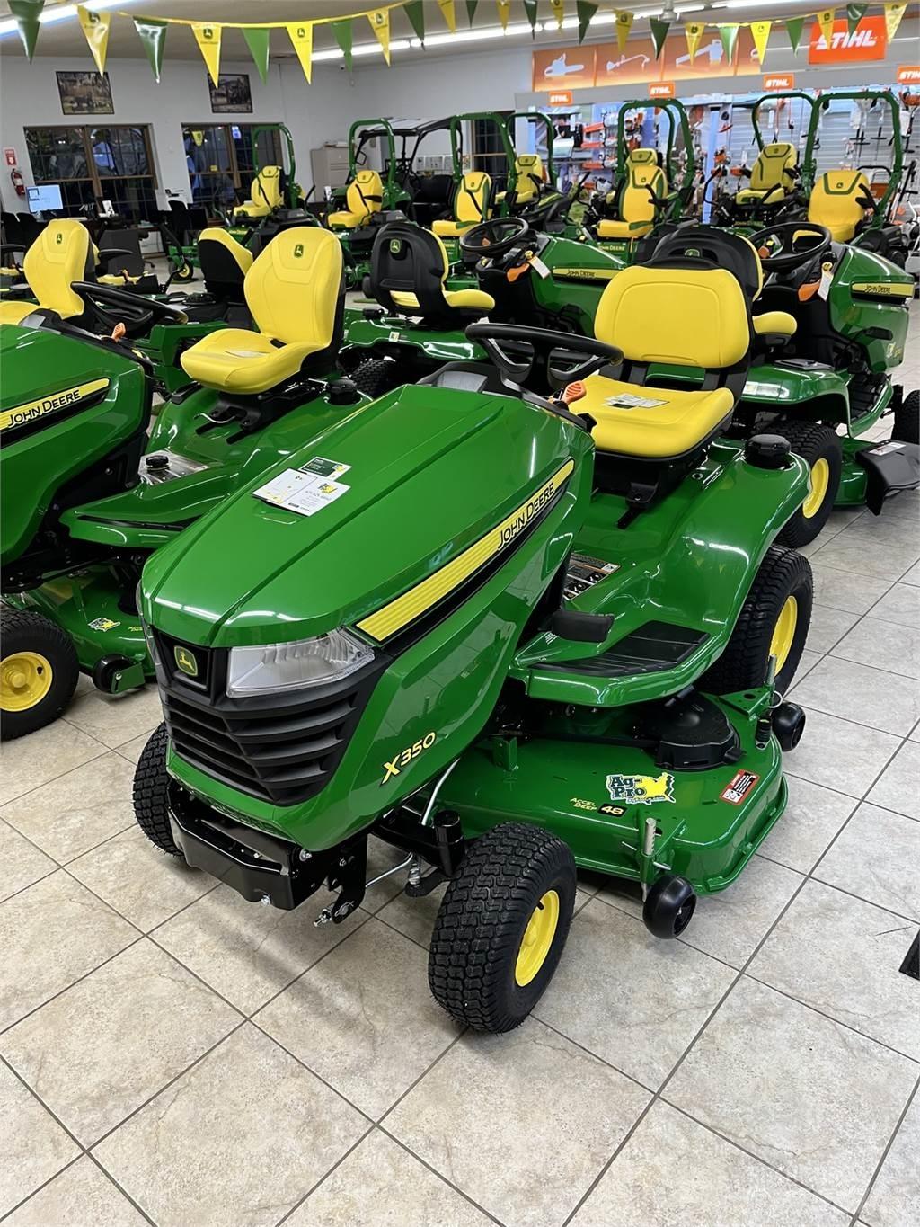 John Deere X350 Коммунальные тракторы