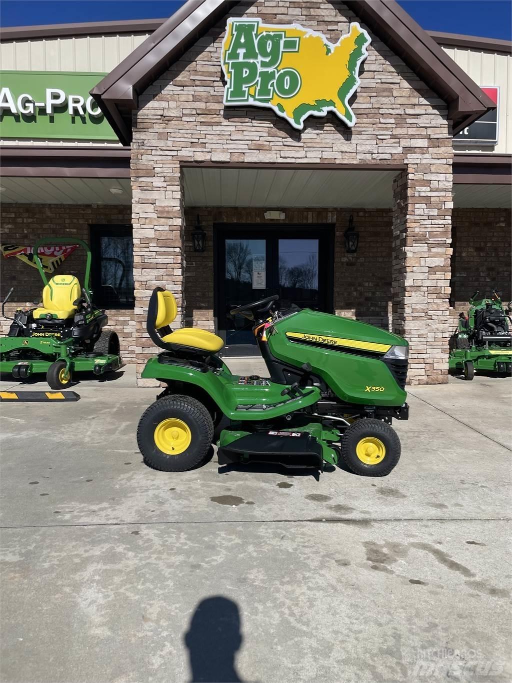 John Deere X350 Коммунальные тракторы