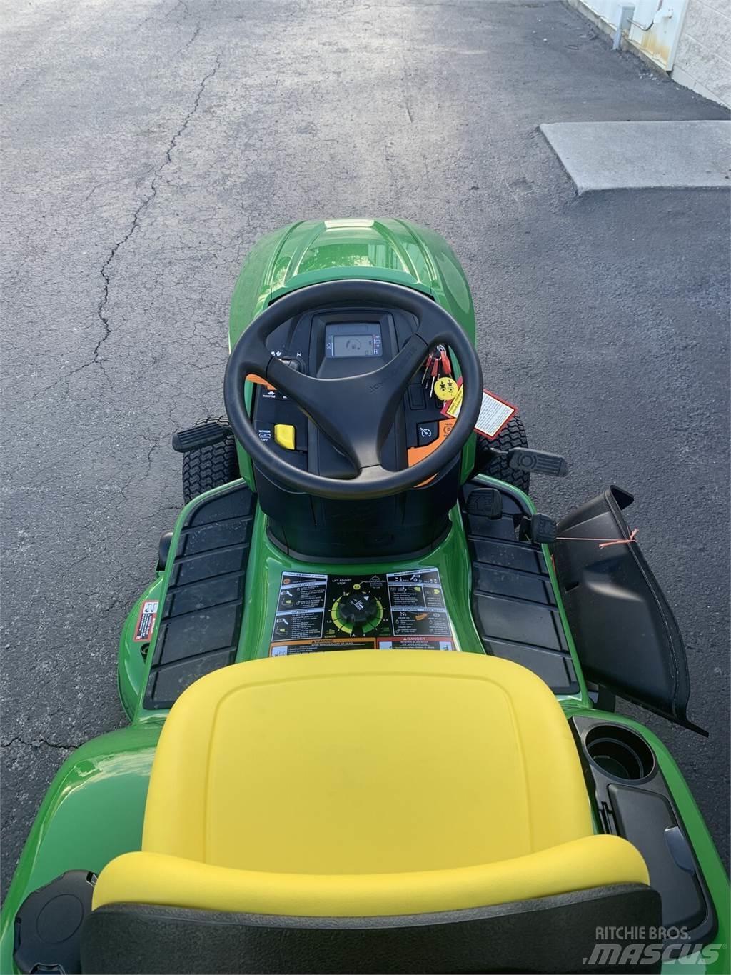 John Deere X350 Коммунальные тракторы
