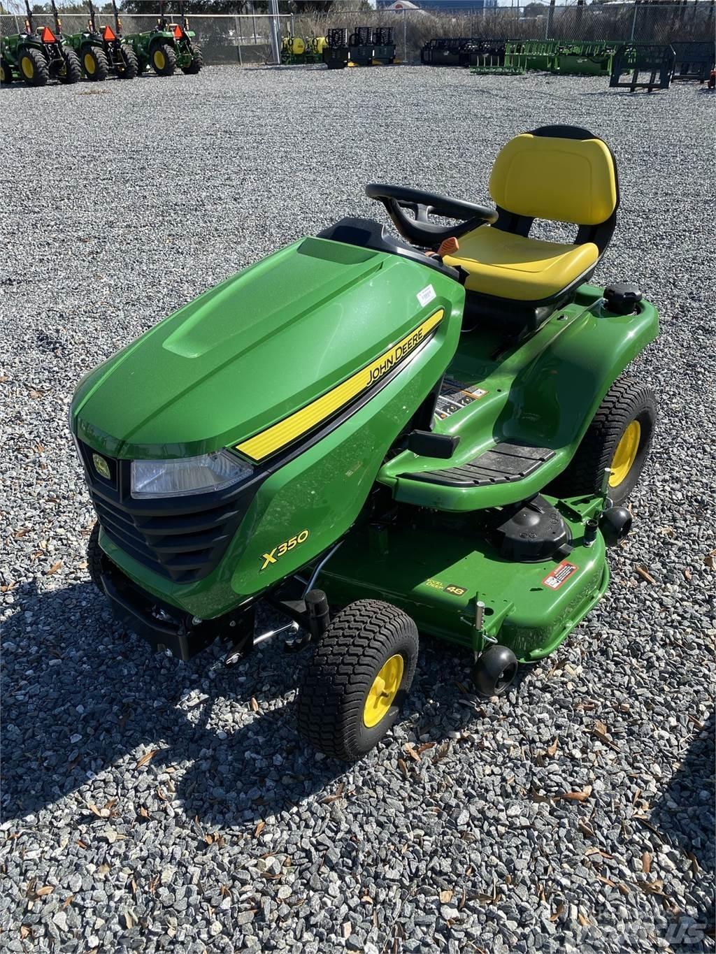 John Deere X350 Коммунальные тракторы
