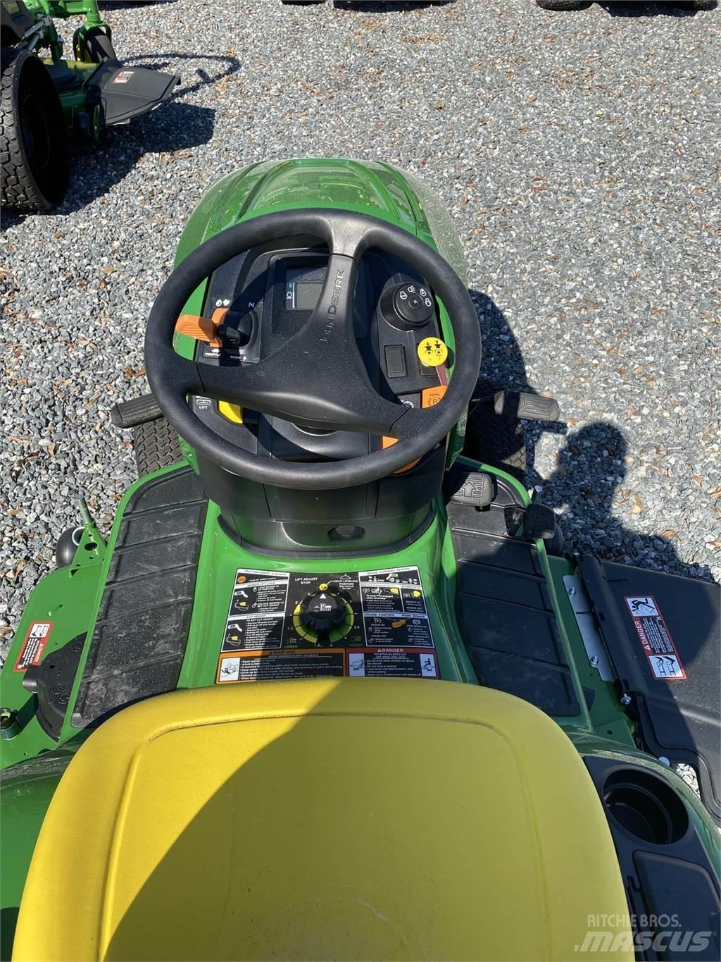 John Deere X350 Коммунальные тракторы