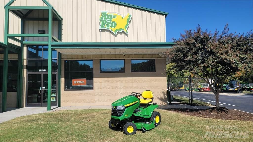 John Deere X350 Коммунальные тракторы