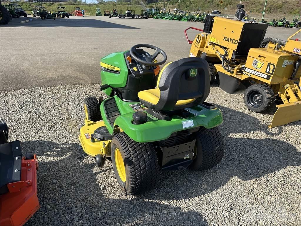 John Deere x380 Коммунальные тракторы