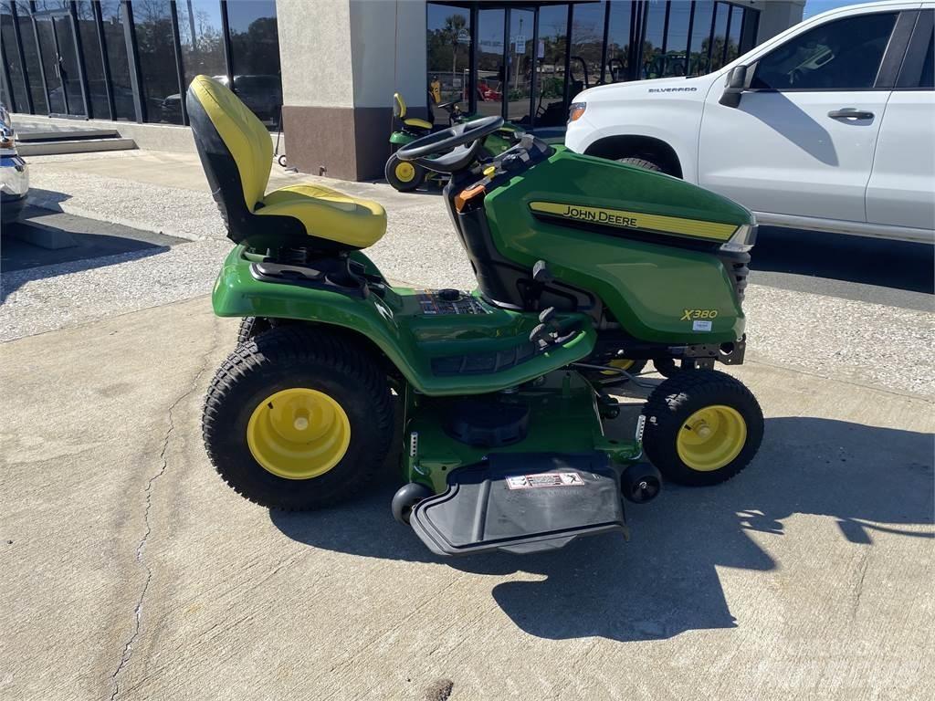 John Deere X380 Коммунальные тракторы
