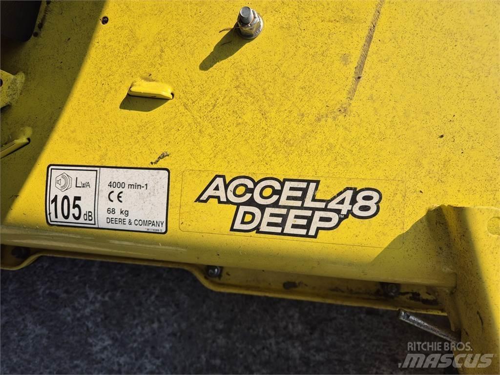 John Deere X380 Коммунальные тракторы