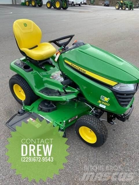 John Deere X380 Коммунальные тракторы
