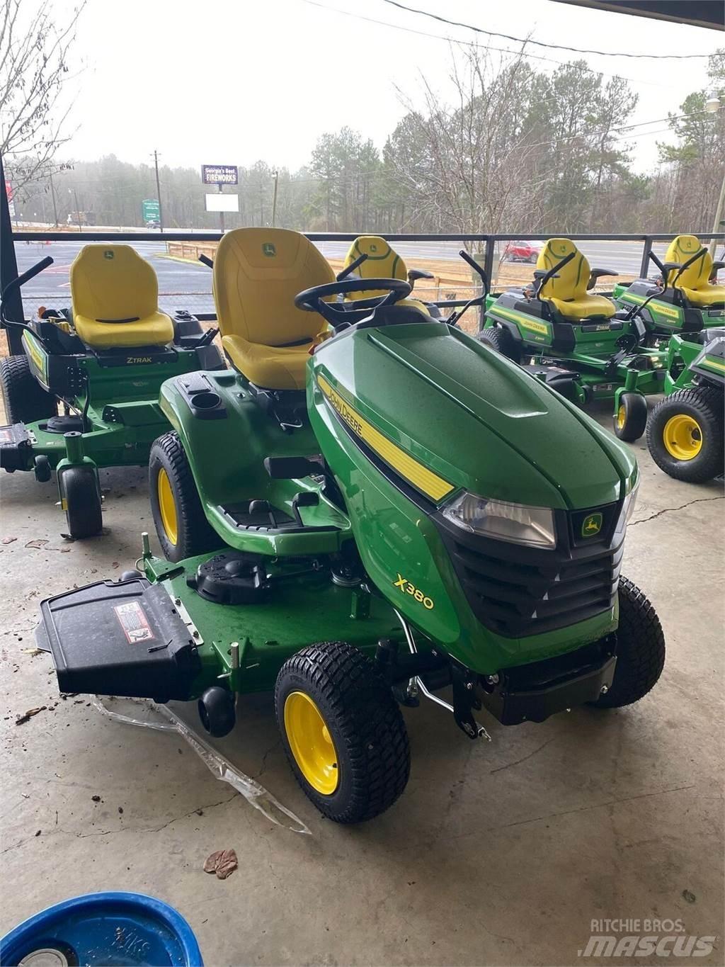 John Deere X380 Коммунальные тракторы