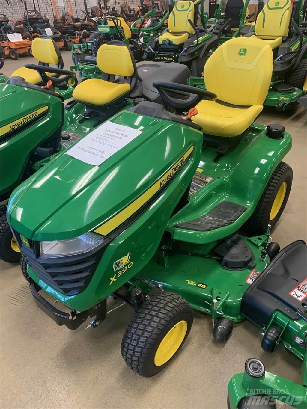 John Deere X390 Коммунальные тракторы