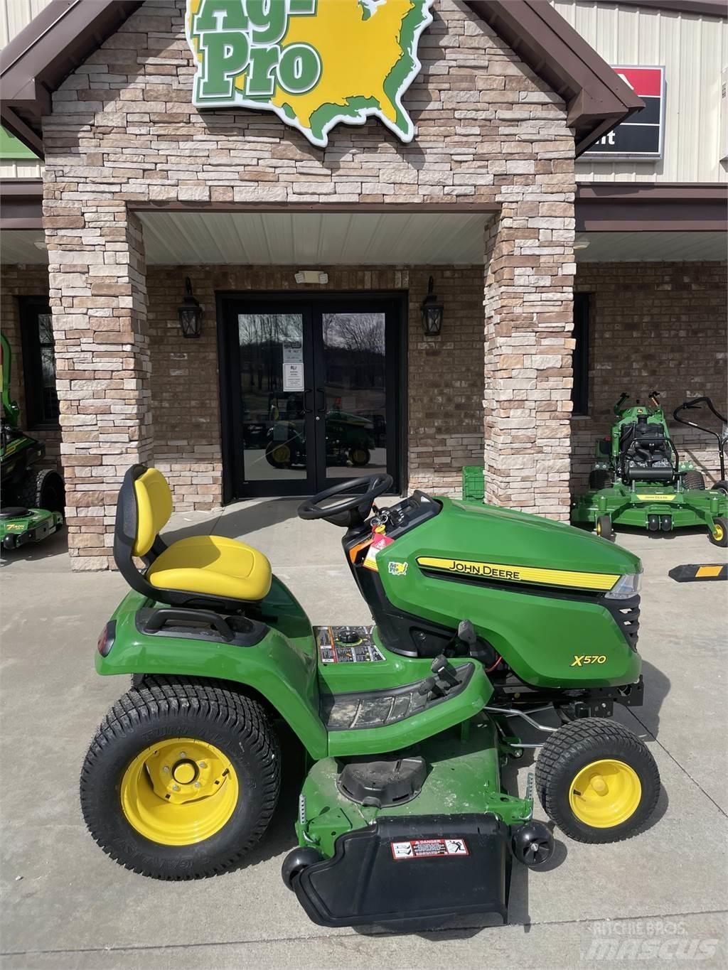 John Deere X570 Коммунальные тракторы