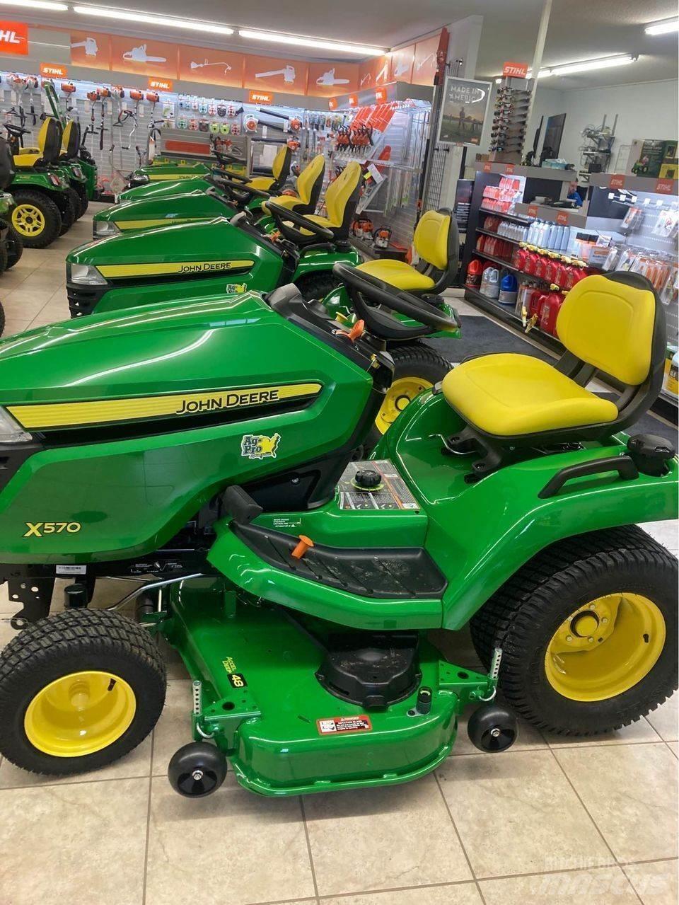John Deere X570 Коммунальные тракторы