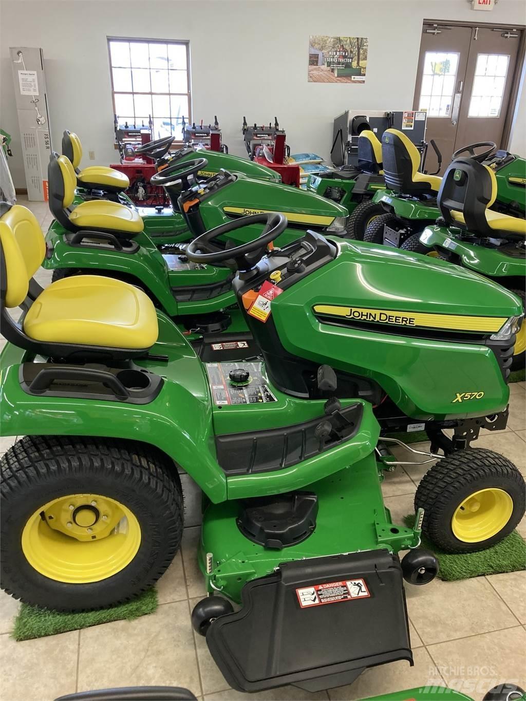 John Deere X570 Коммунальные тракторы