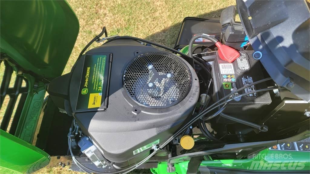 John Deere X570 Коммунальные тракторы