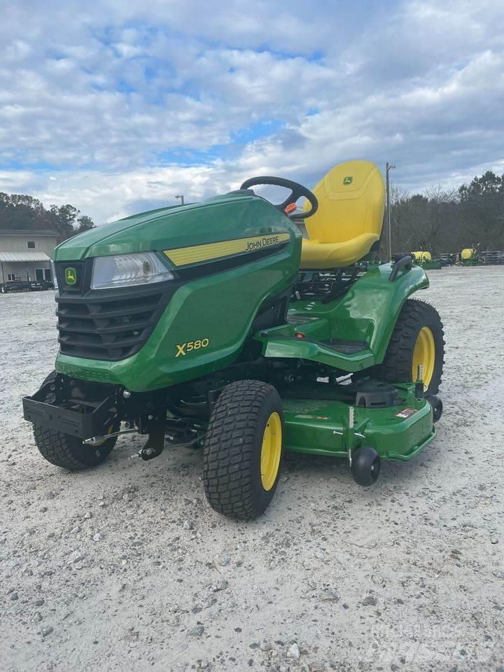 John Deere X580 Коммунальные тракторы