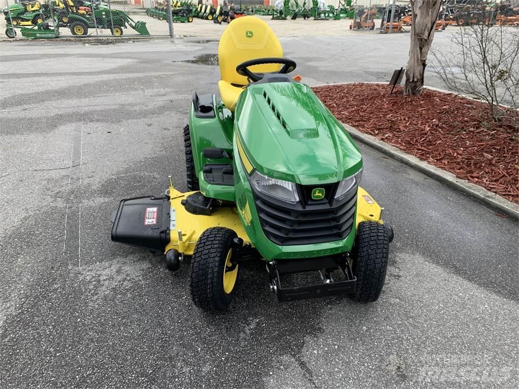 John Deere X580 Коммунальные тракторы