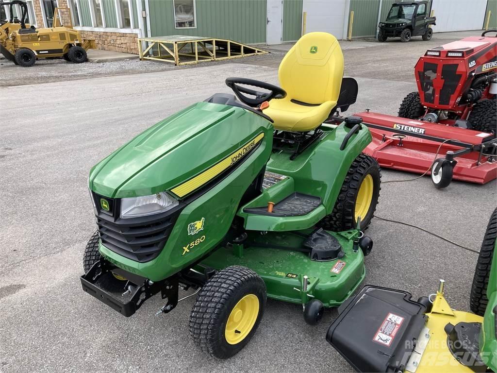 John Deere X580 Коммунальные тракторы