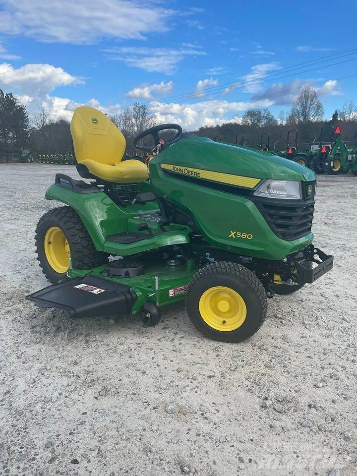 John Deere X580 Самоходные газонокосилки