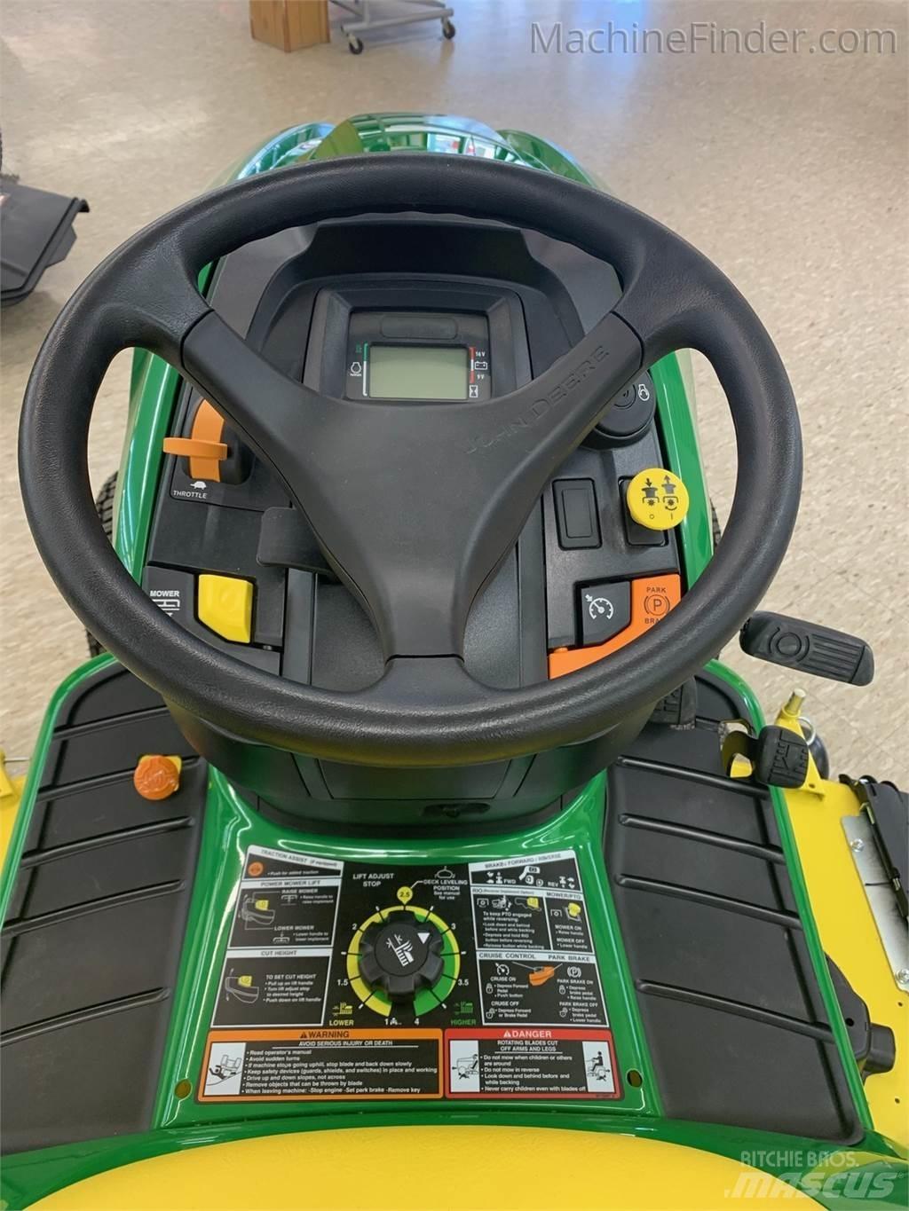 John Deere X590 Коммунальные тракторы