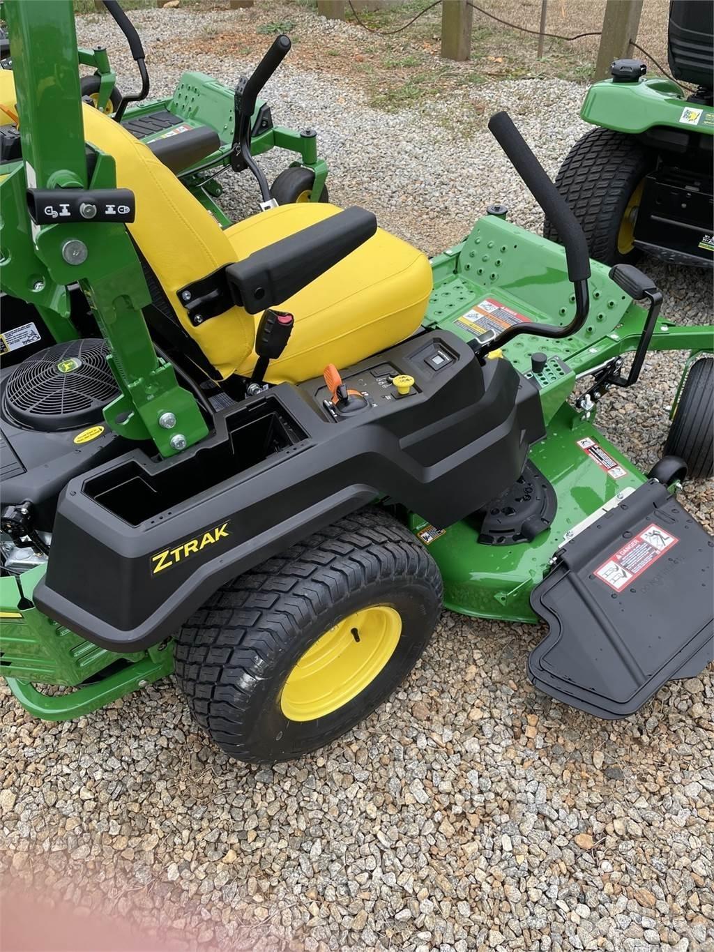 John Deere Z515E Zero turn косилки