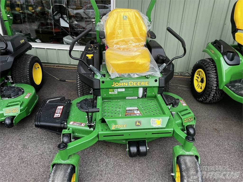 John Deere Z720E Zero turn косилки