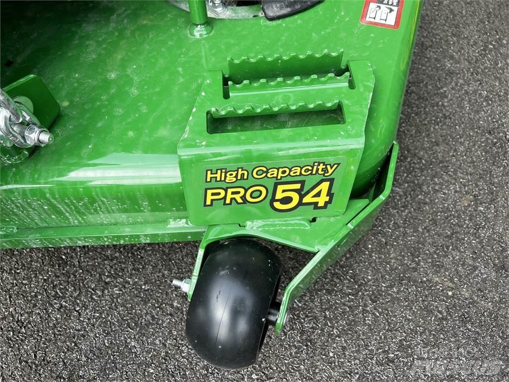John Deere Z720E Zero turn косилки