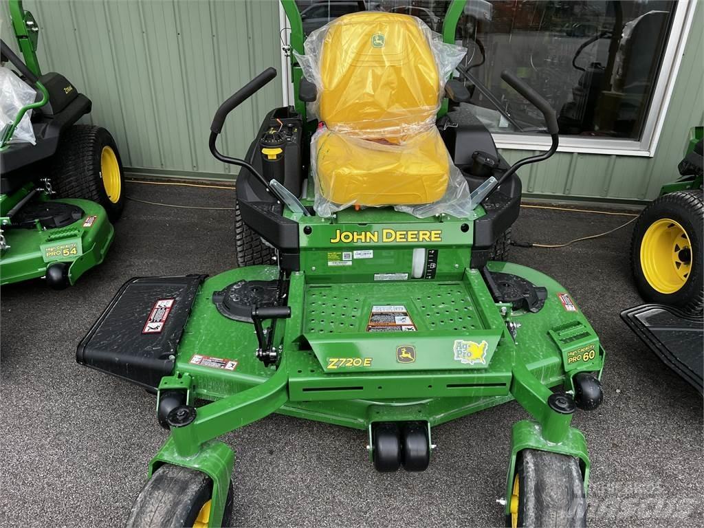 John Deere Z720E Zero turn косилки
