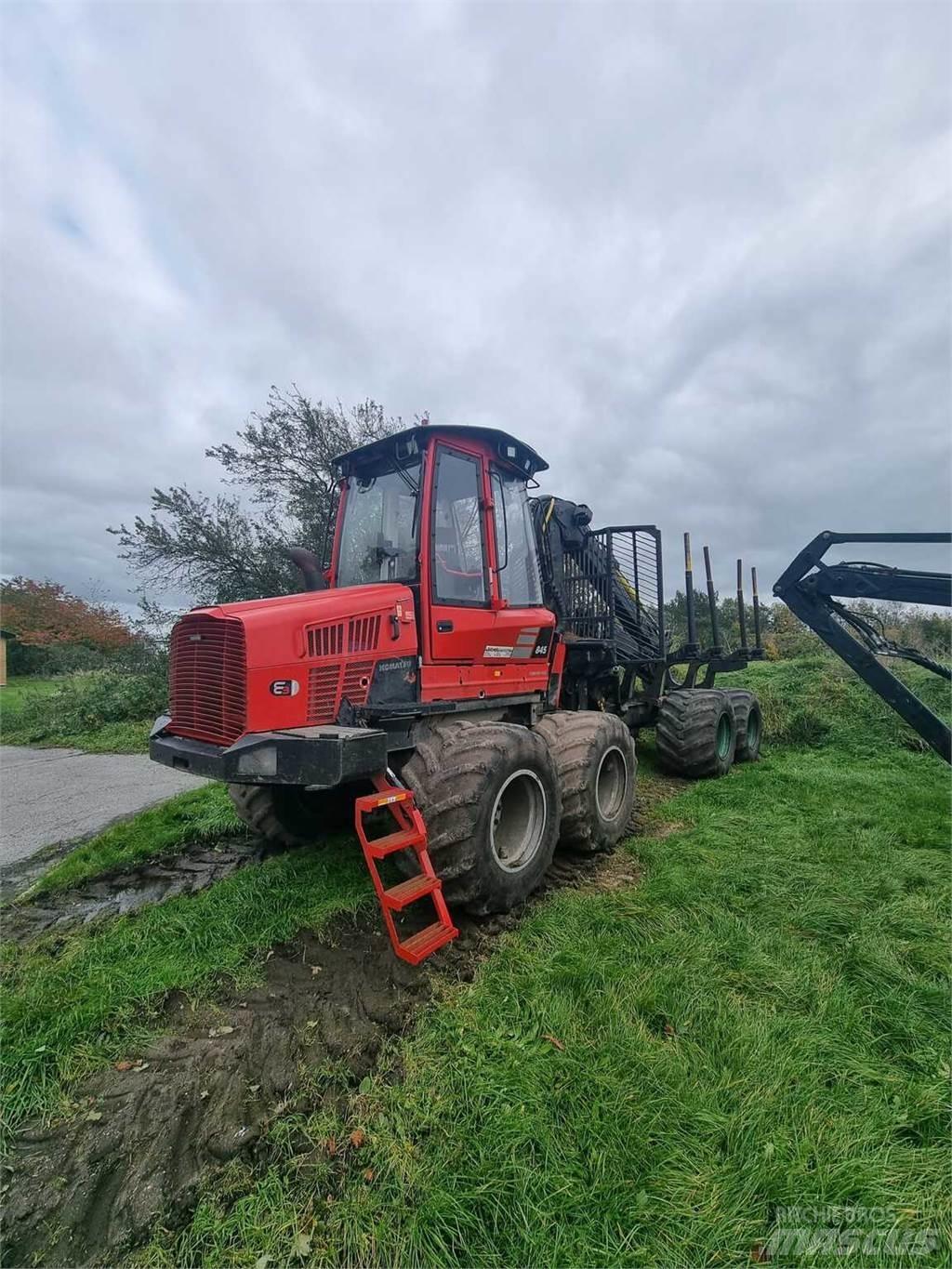 Komatsu 845 Форвардеры