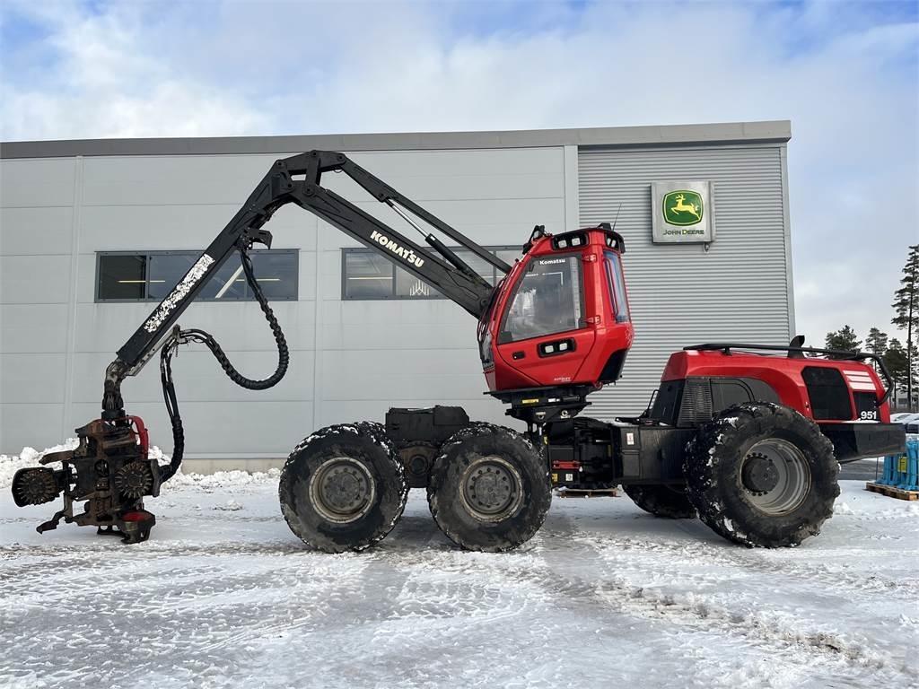 Komatsu 951 Харвестеры