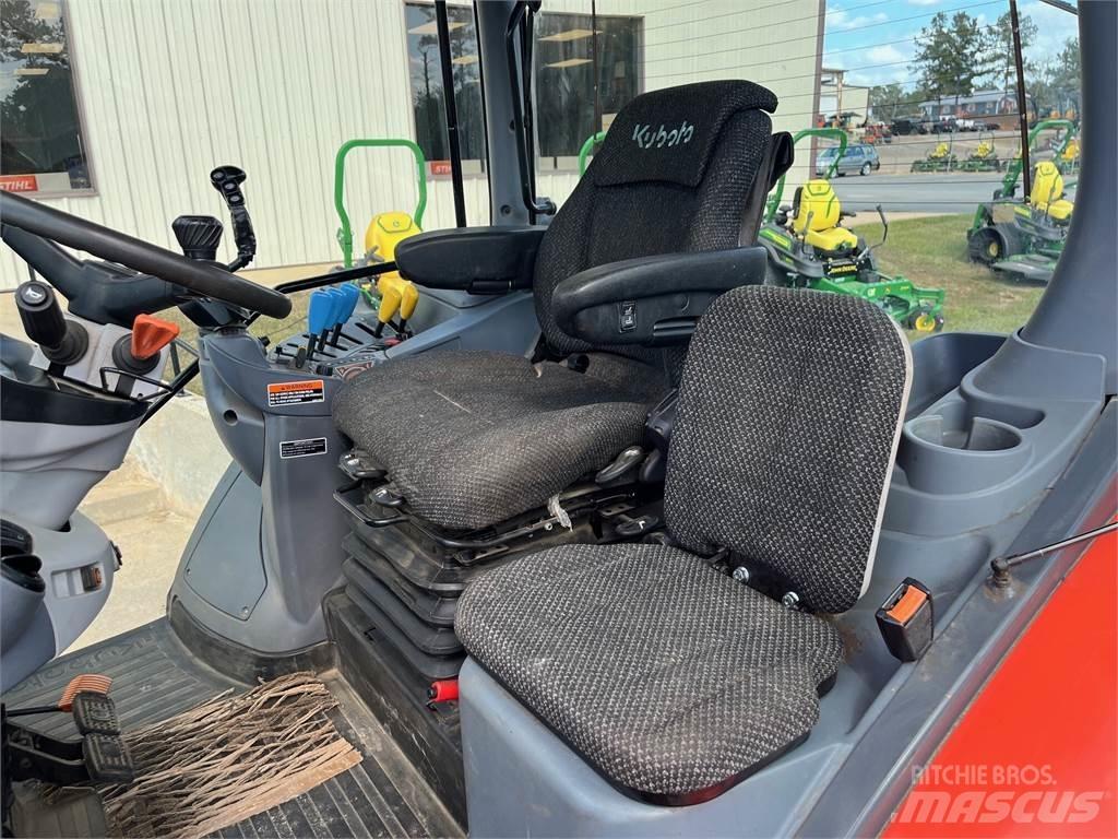 Kubota M7-132 Коммунальные тракторы