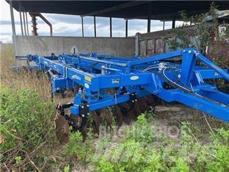Landoll 2211-11 Плуги