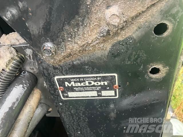 MacDon FD70 Компоненты для зерноуборочных комбайнов